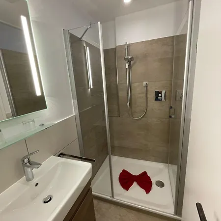 Bed & Breakfast Haus Breslau