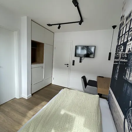 בית הארחה Haus Breslau בורקום